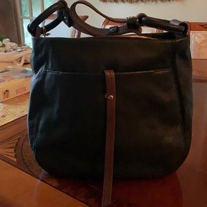 Brand new Hobo bag. Great for the fall/winter